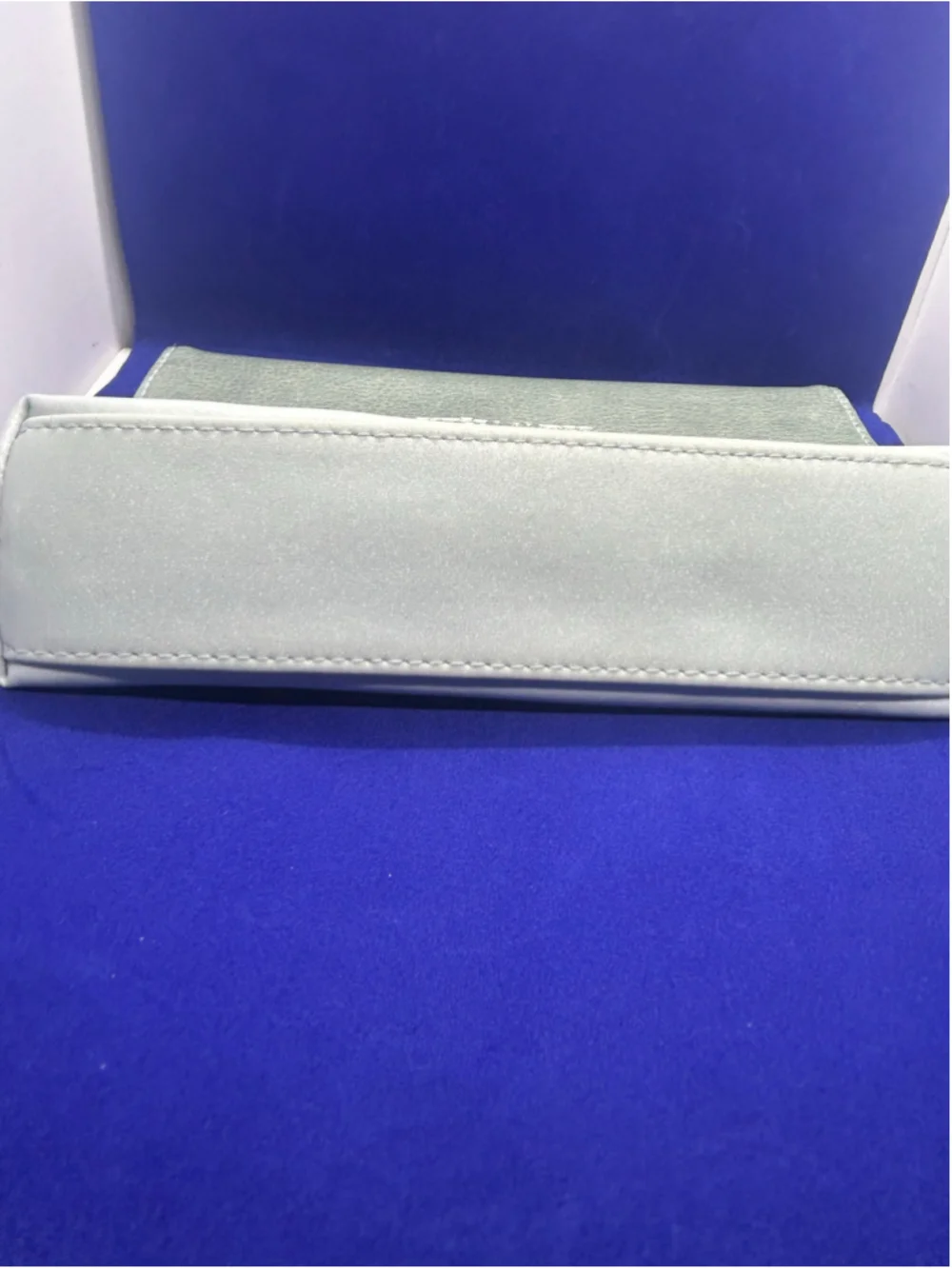 Women's Estée Lauder Cosmetic Bag One Size Silver